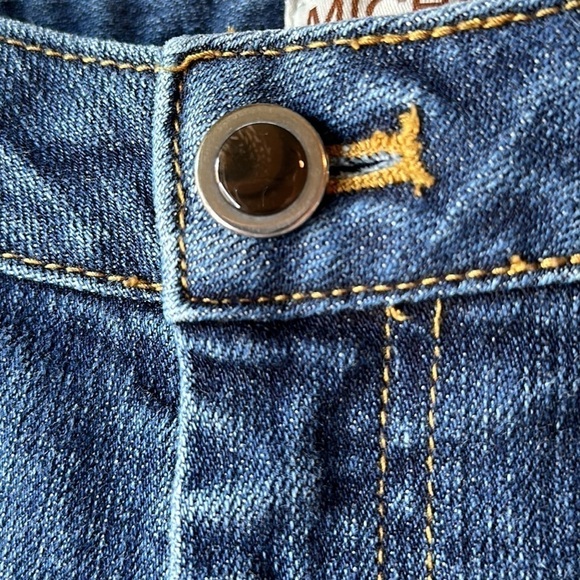 MICHAEL Michael Kors Boot Cut Mid Rise Jeans Size 8 - Picture 4 of 14